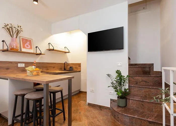 Casa Novak Center 波雷奇